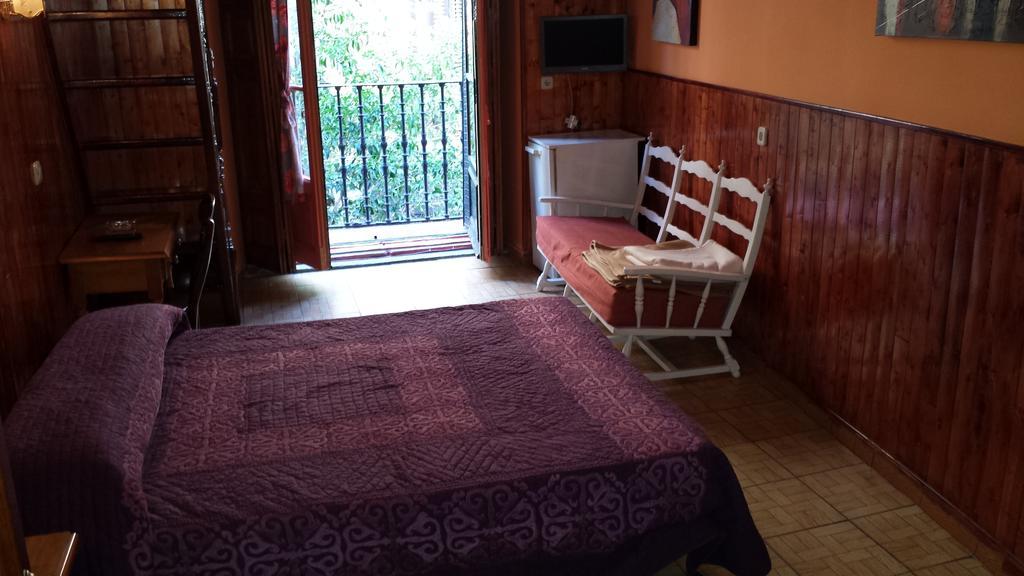 Hostal Rico Мадрид Номер фото