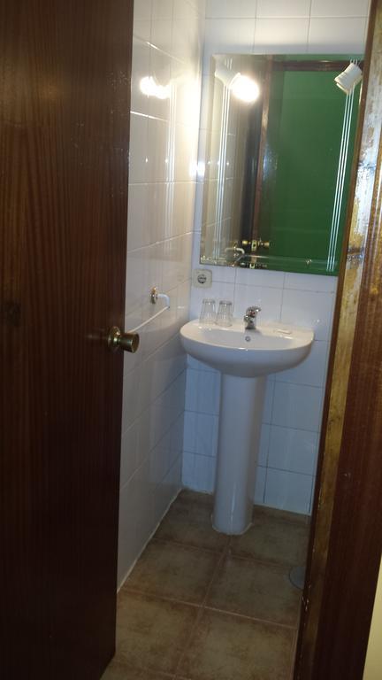 Hostal Rico Мадрид Экстерьер фото