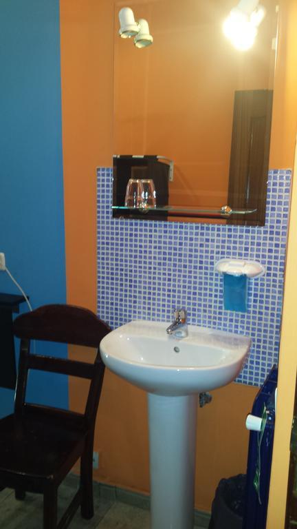 Hostal Rico Мадрид Экстерьер фото