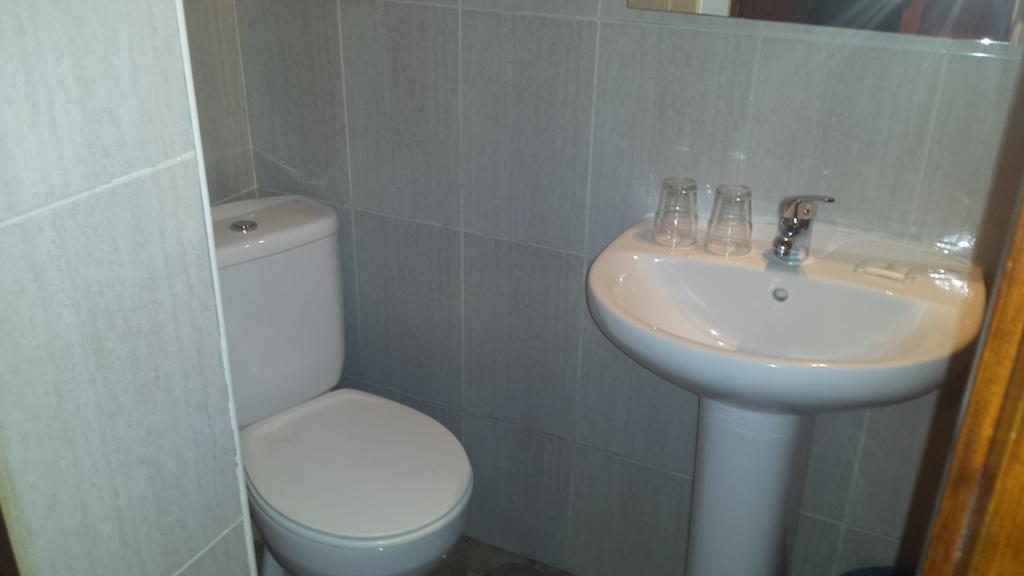 Hostal Rico Мадрид Экстерьер фото