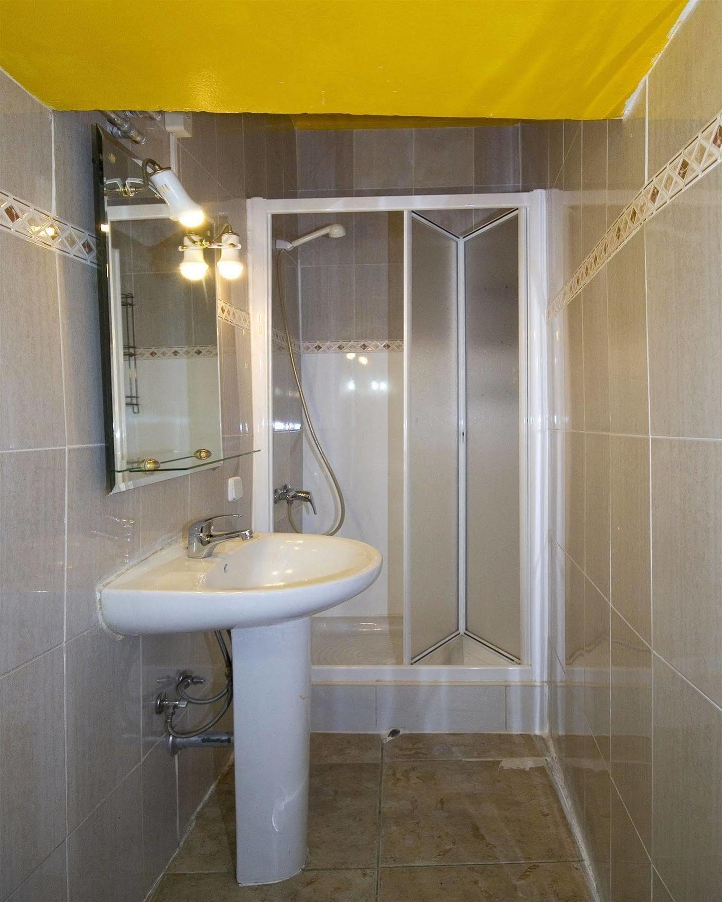 Hostal Rico Мадрид Экстерьер фото